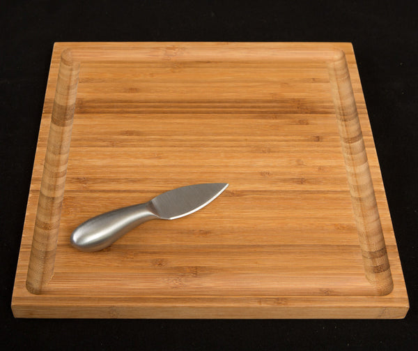 11x11 Cutting Board & Cheese Knife Set